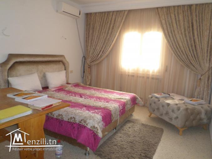 petite villa à Ennaser