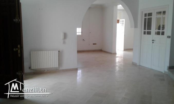 jolie duplexe s+4 avec jardin et barbecue