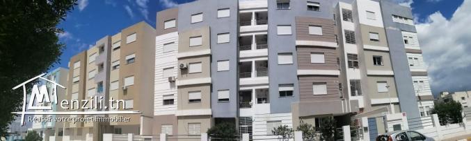 A vendre appartement S+3 spacieux et calme, de haut standing à EZZAHRA