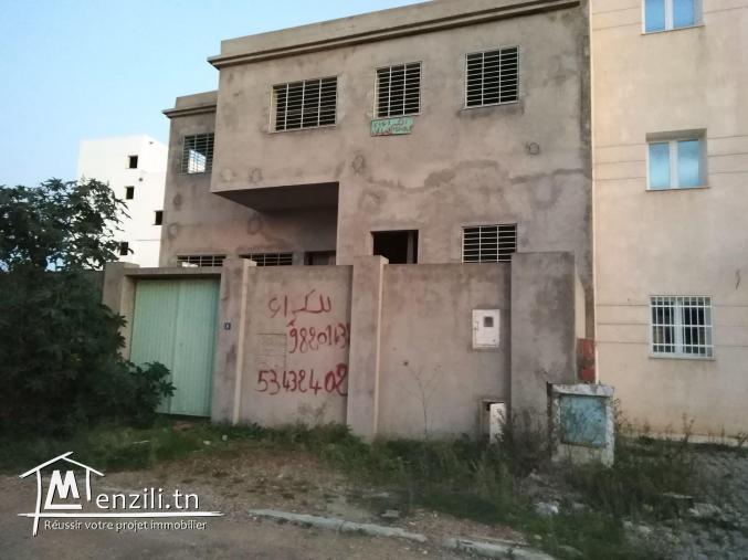 Local à louer à la zone industrielle Chotrana