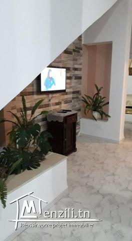 Une villa indépendante s+2 pied dans l'eau,