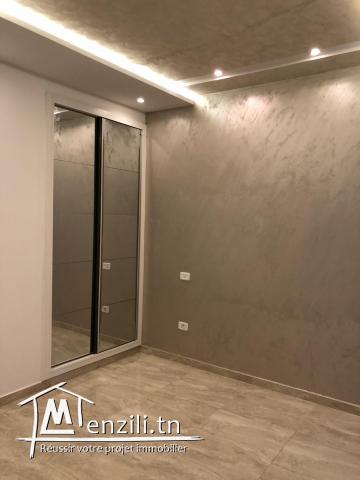 Pied dans l'eau, à Beni Khiar, Villa Neuve