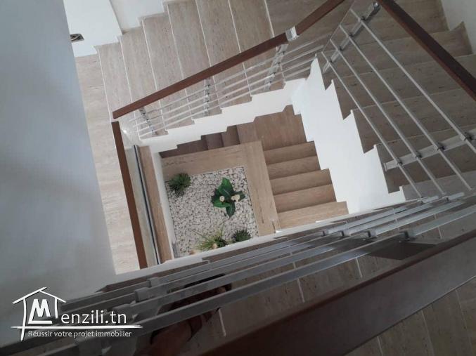 Villa Neuf Chic et Moderne avec piscine à La Soukra