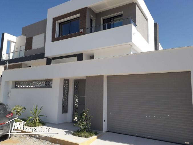 Villa Neuf Chic et Moderne avec piscine à La Soukra