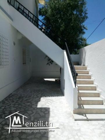 etage de villa titré avec garage.