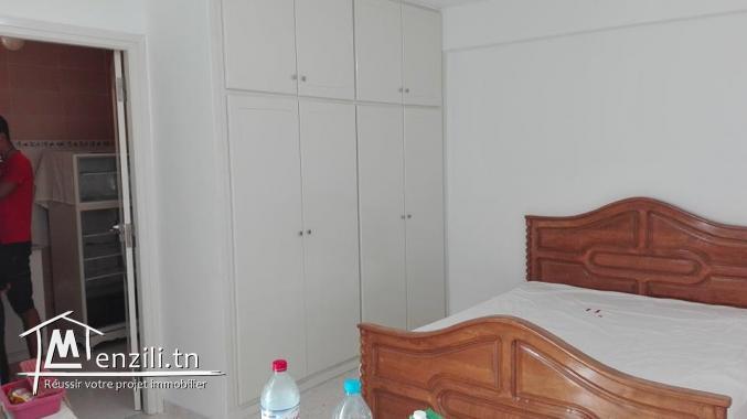 Villa inachevée avec studio fini