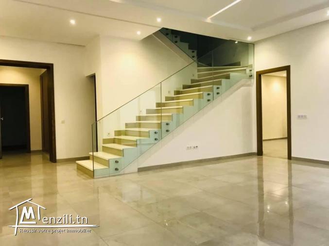 Duplex S+3de très haut standing avec jardin