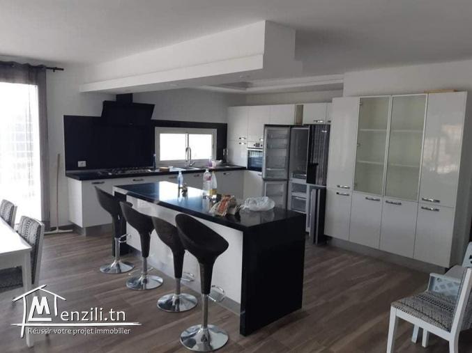 villa s+5 à louer situé à Hammamet