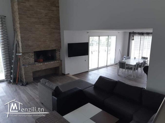 villa s+5 à louer situé à Hammamet