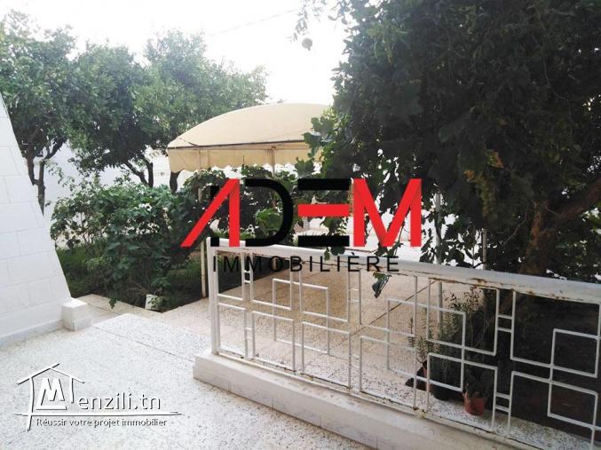 Villa à Bohssina avec un étage et un garage