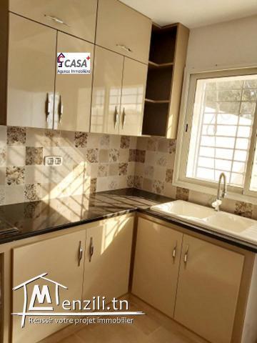 Villa jamais habité avec garage et un étage inachevé à Mrezga coté route de ceinture