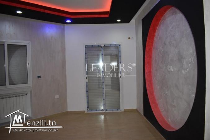 une magnifique villa haut standing avec jardin  dans un emplacement stratégique a Borj Cedria.