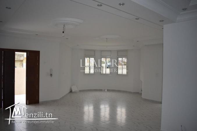 Maison de  417m² à vende à borj cedria