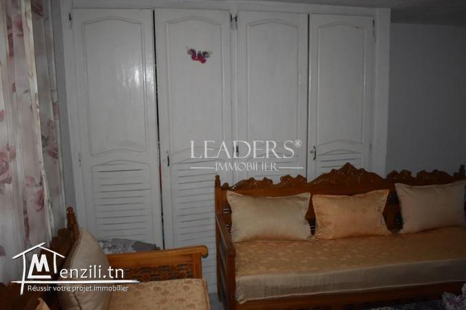 maison R+2 dans une zone calme à Bir El Bey