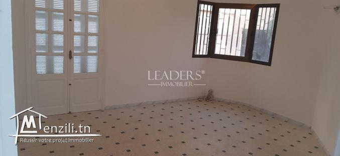 belle villa avec un studio dans une zone calme El Mourouj 4