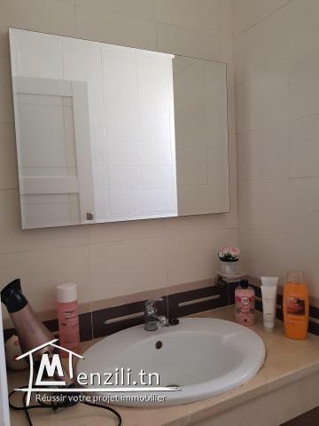 un rez de chaussée avec vue sur jardin à hammamet