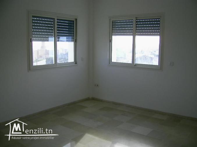 Un appartement de type S+2 meublés situé à Sousse centre-ville.