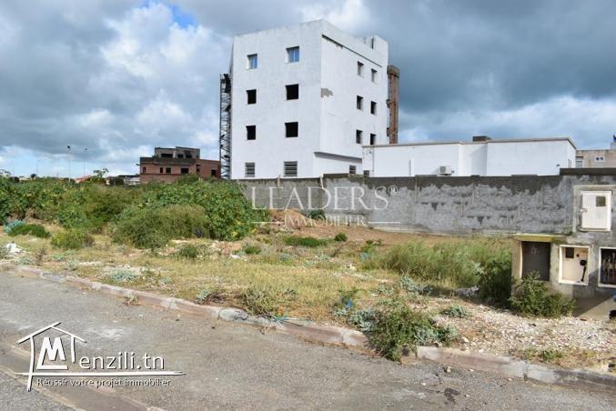 Terrain de 432 m²  à vendre à borj cedria
