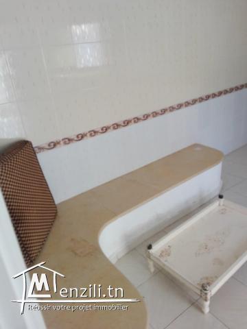appartement à vendre située à cente ville kélibia