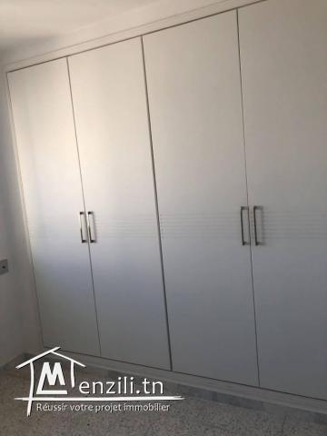 a vendre un beau s+1 à borj louzir résidence essaraya