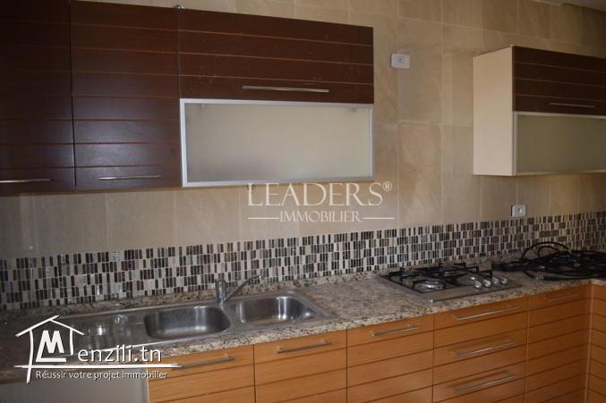 superbe Appartement en S+4en RDC