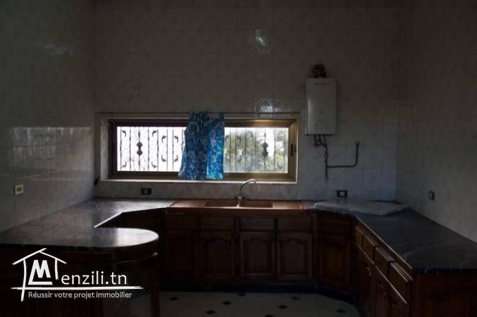 deux étages de villa totalement indépendante première et deuxième étages