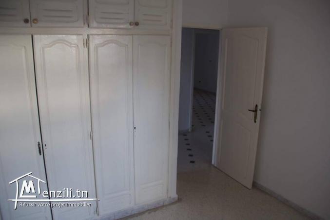 deux étages de villa totalement indépendante première et deuxième étages