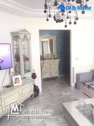 luxe appartement à jardin l'aouina