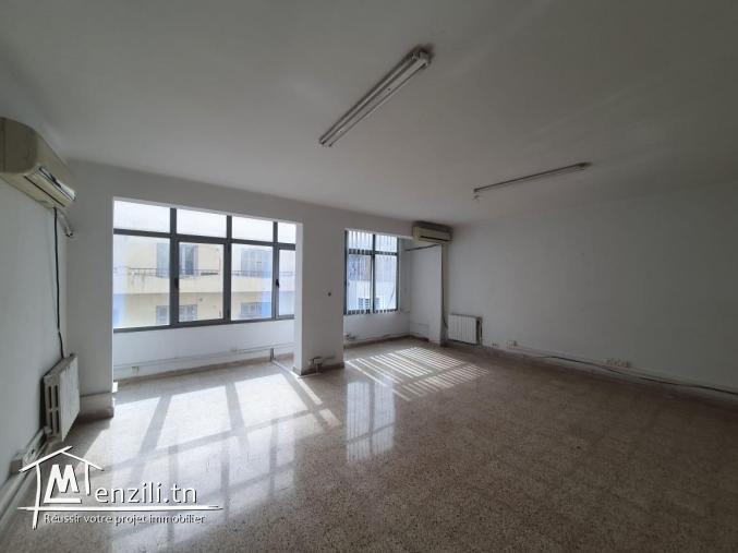 Etage Bureautique à Louer Lafayette