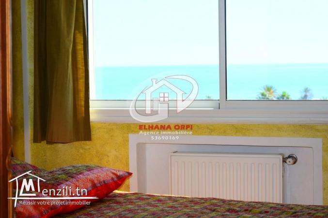 a louer appartement vue sur mer et pied dans l'eau mahdia