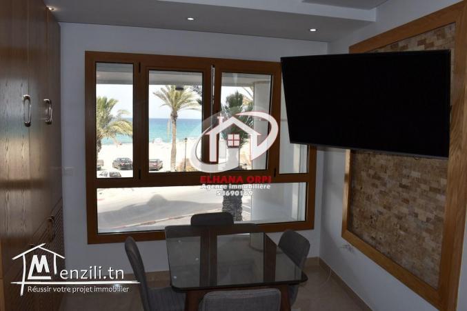 location de vacance s+1 l'espadon vue sur mer pied dans l'eau