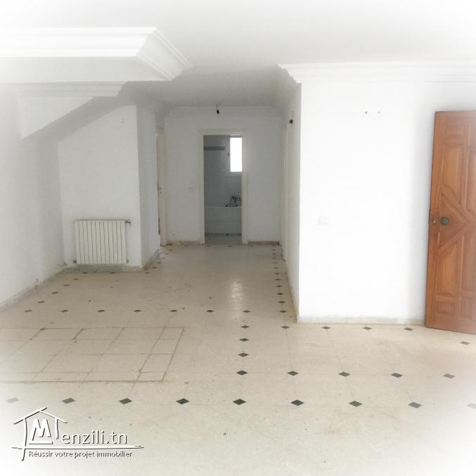 Loue à Enasser 2 un rez-de-chaussée S+3 pour grands parents