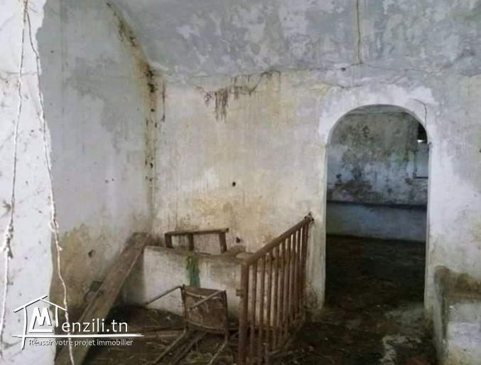 سانية للبيع 1700 متر