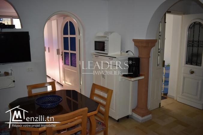 appartement S+2 de 80 m² occupe  le 1er étage