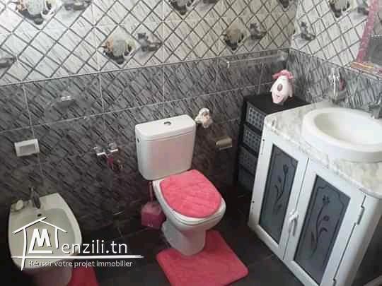 Maison RDC avec 1etaje fini et 2,3 étage avec dalle à MENZEL JEMIL :BIZERTE