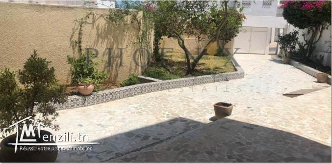 REZ DE CHAUSSÉE DE VILLA INDÉPENDANT A LA MARSA