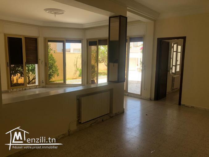 REZ DE CHAUSSÉE DE VILLA INDÉPENDANT A LA MARSA