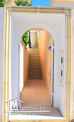 Etage de villa S+2 à louer à Nabeul