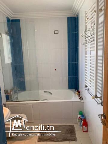 Spacieux S+1 meublé lac2 proche MSB. OOREDOO