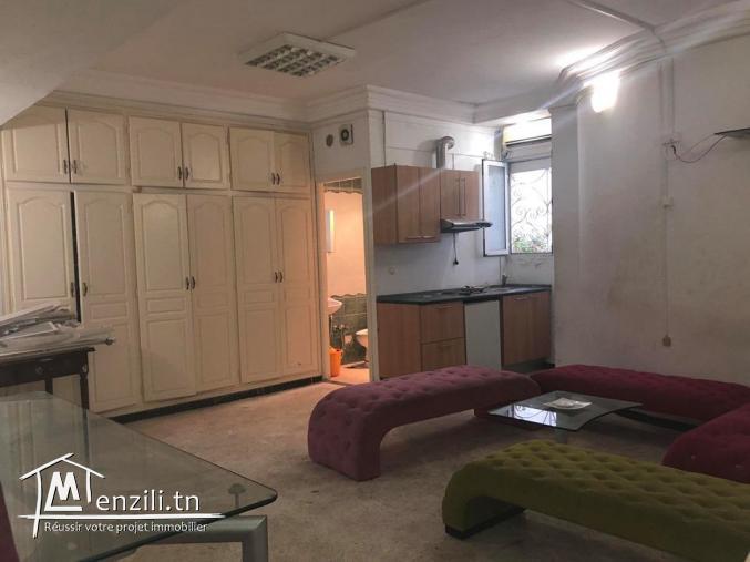 A vendre un Studio à Ennasr 2