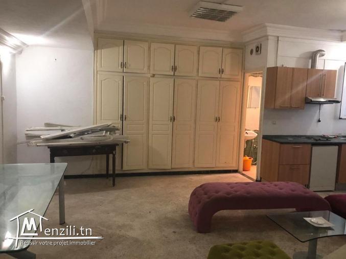 A vendre un Studio à Ennasr 2