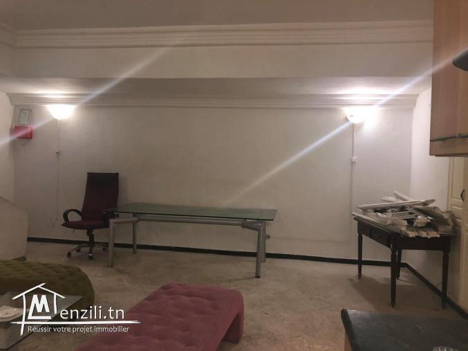 A vendre un Studio à Ennasr 2