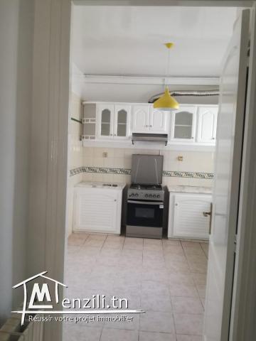 appartement de 135m² à cite Ennaser