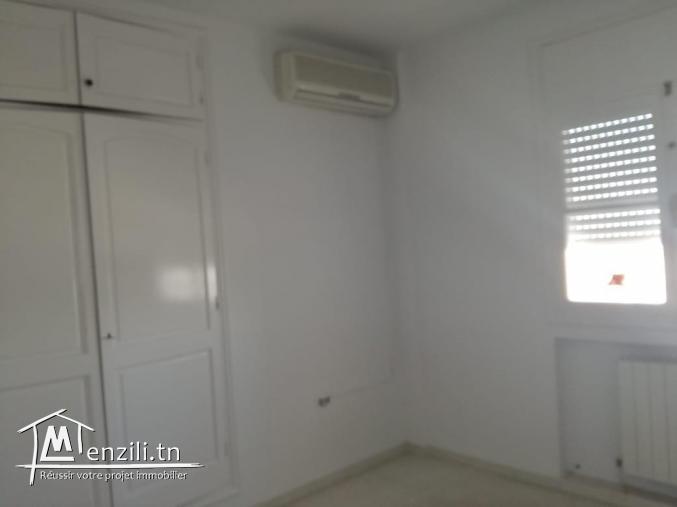 appartement de 135m² à cite Ennaser