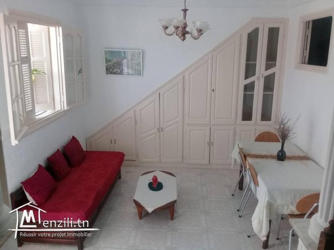 Un rez- de- chaussée  S+1 meublé, climatisé avec une entrée indépendante