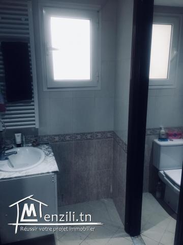 Appartement richement meublé