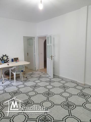 Opportunité à saisir  Appartement S+3  bon emplacement