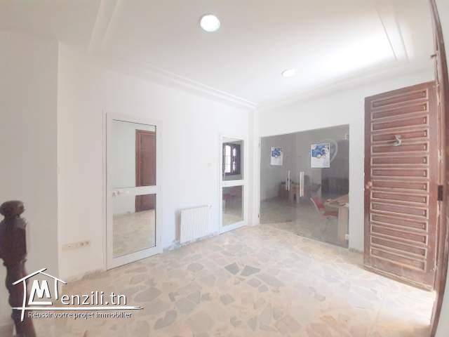 Villa à louer à usage bureautique