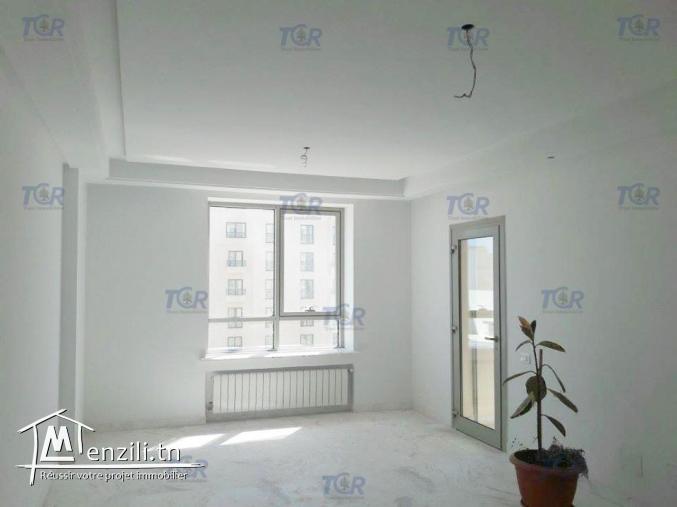 IMMOBILIER LUXUEUX À JARDINS DU LAC : S+2 / S+3 DE HAUT STANDING