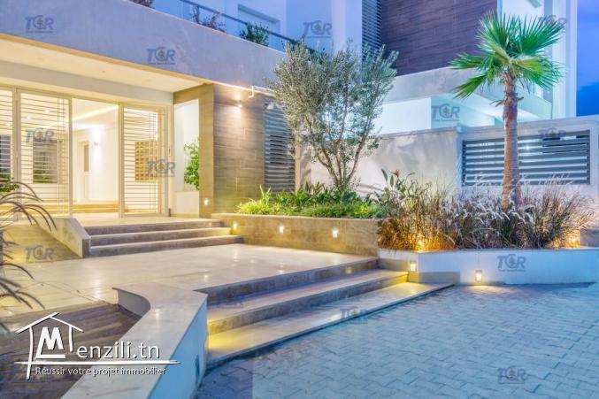 À VENDRE : IMMOBILIER DE LUXE À CHOTRANA